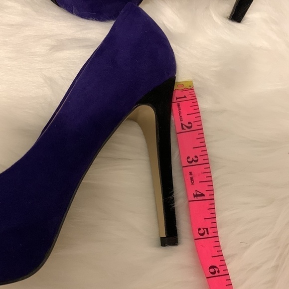 Material Girl Faux Suede Heels Size 6.5 - Picture 6 of 7